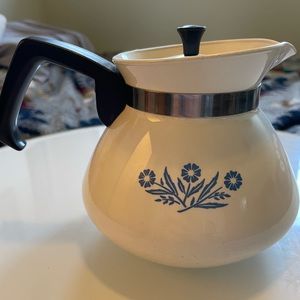 Corningware 6 Cup Teapot
